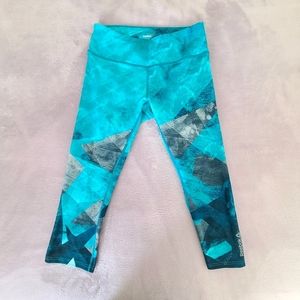 Reebok 3/4 Tights Size Small